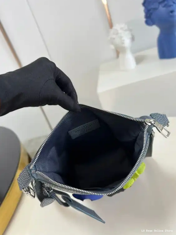 Rep HOBO CRUISER PM VUITTON LOUIS 0503